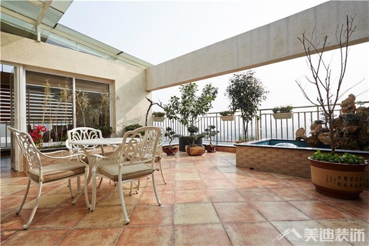 長沙香樟景苑300平裝修案例-天臺