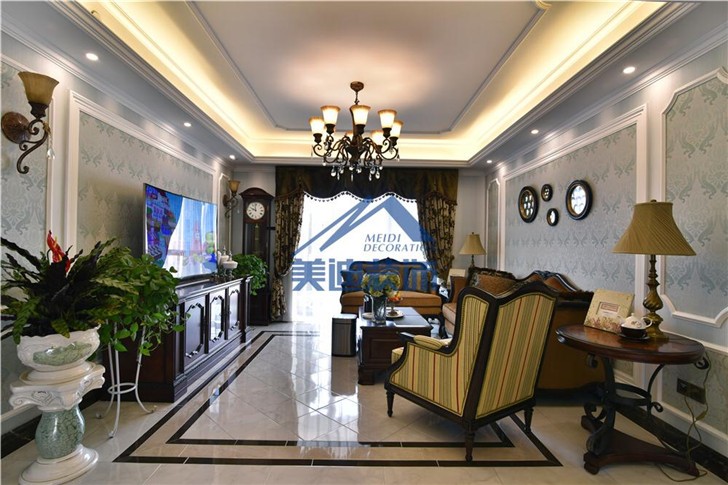 金茂梅溪湖歐式裝修案例-客廳