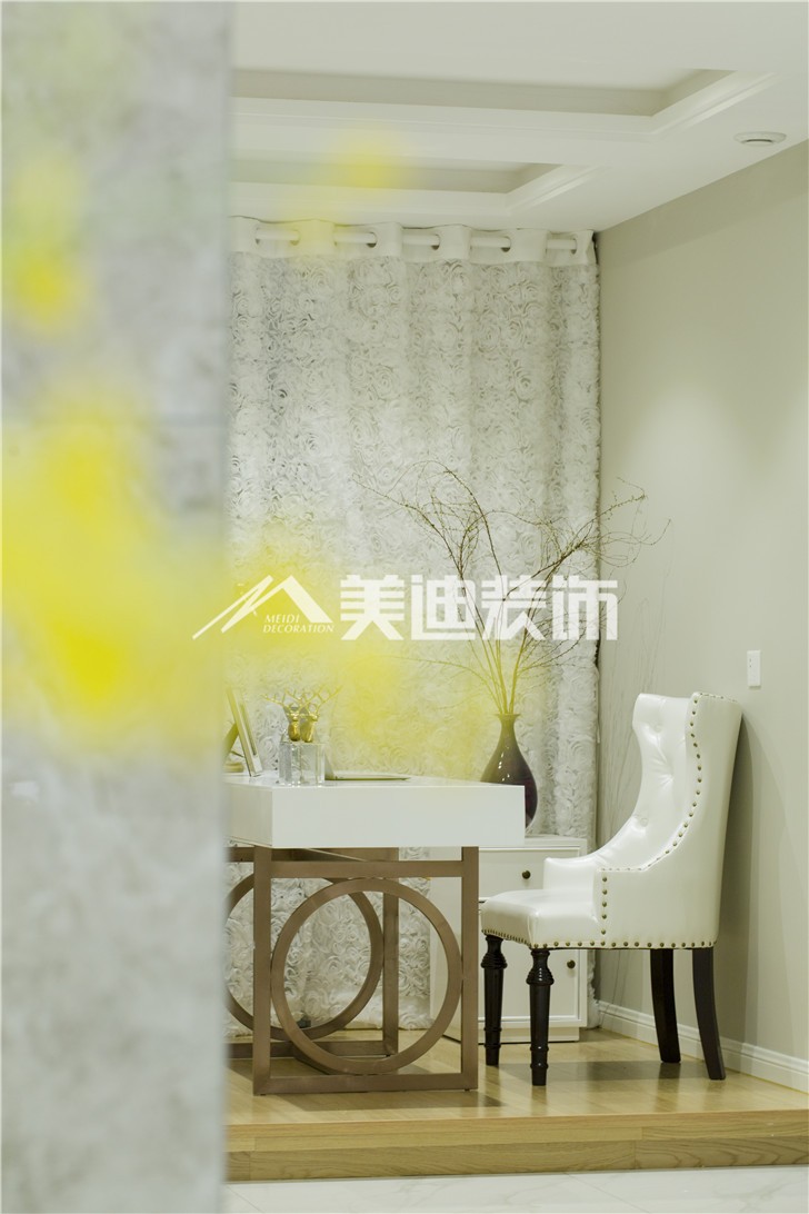 世貿鉑翠灣清新北歐風裝修案例圖—書房