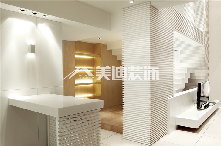 融科東南海現代簡約風裝修案例圖—吧臺