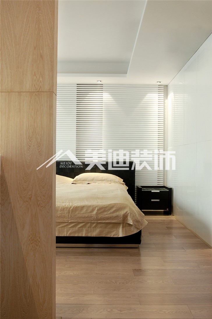融科東南海現代簡約風裝修案例圖—臥室