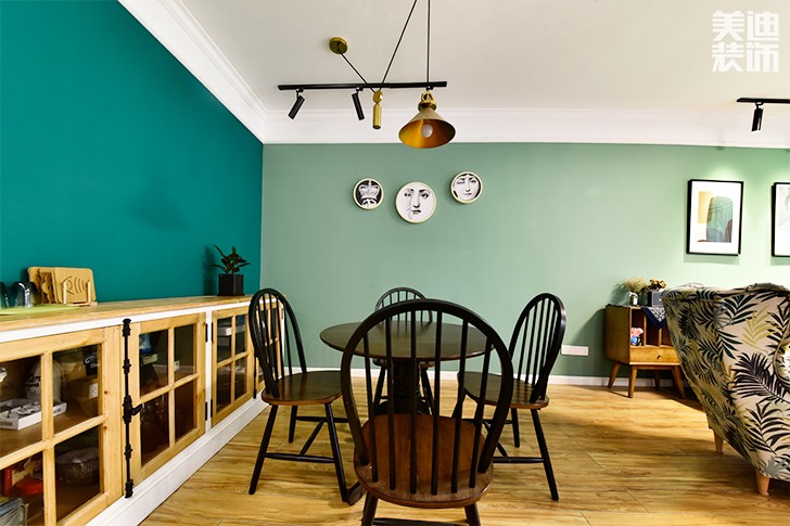 保利香檳國際88平米美式混搭風實景圖--餐廳