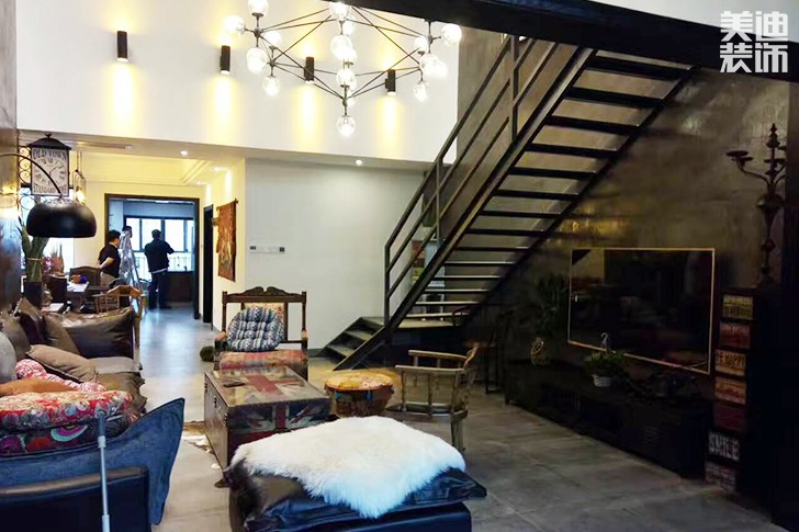 鑫遠御文臺177平米工業風實景圖--客廳