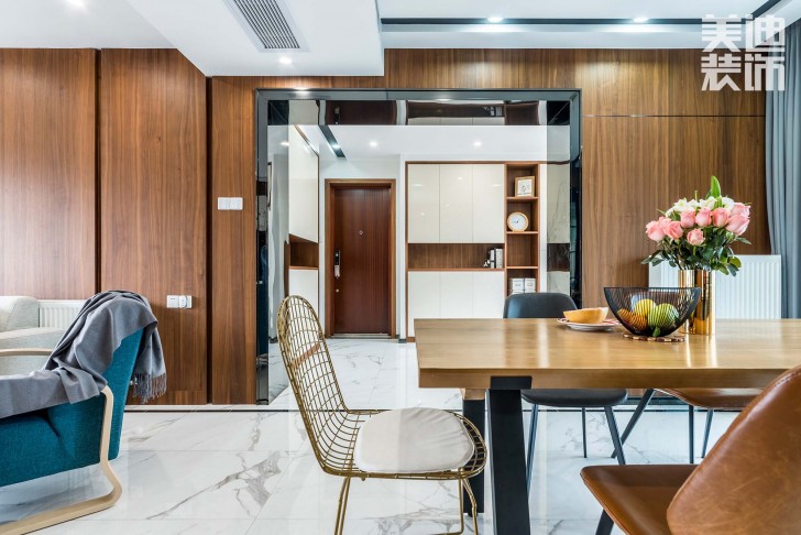 云頂梅溪湖160㎡現(xiàn)代簡(jiǎn)約風(fēng)格裝修案例實(shí)拍圖--餐廳