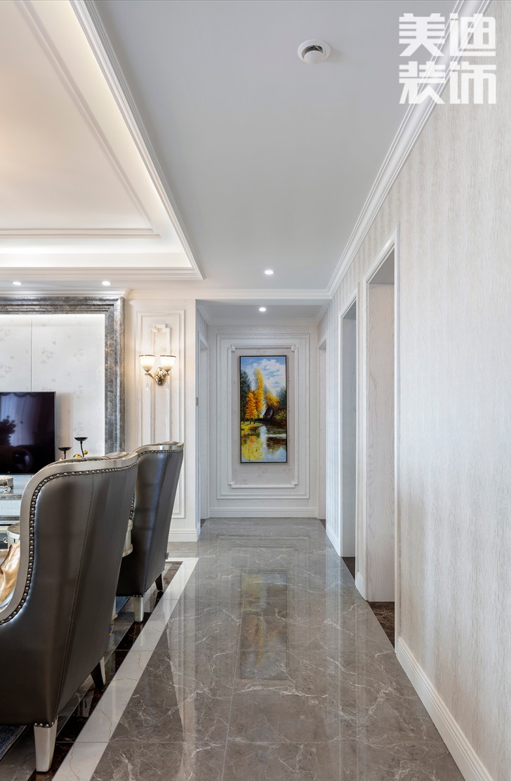 雙灣國際215平米法式輕奢風裝修案例實拍圖-過道
