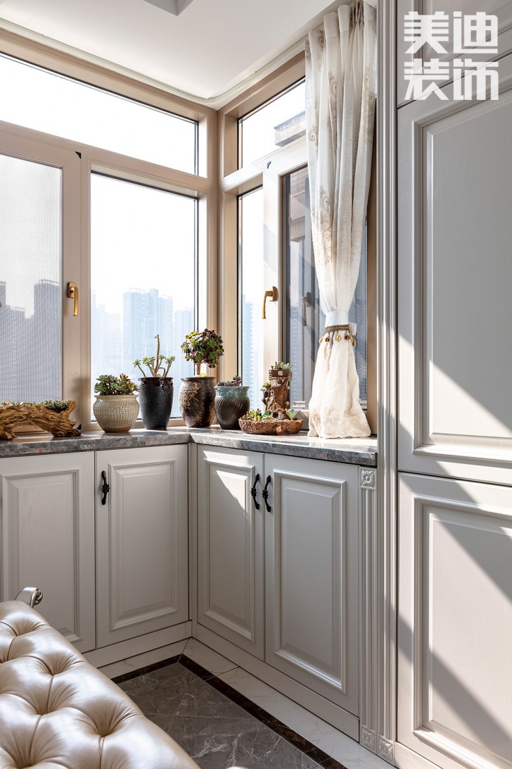 雙灣國際215平米法式輕奢風裝修案例實拍圖-細節